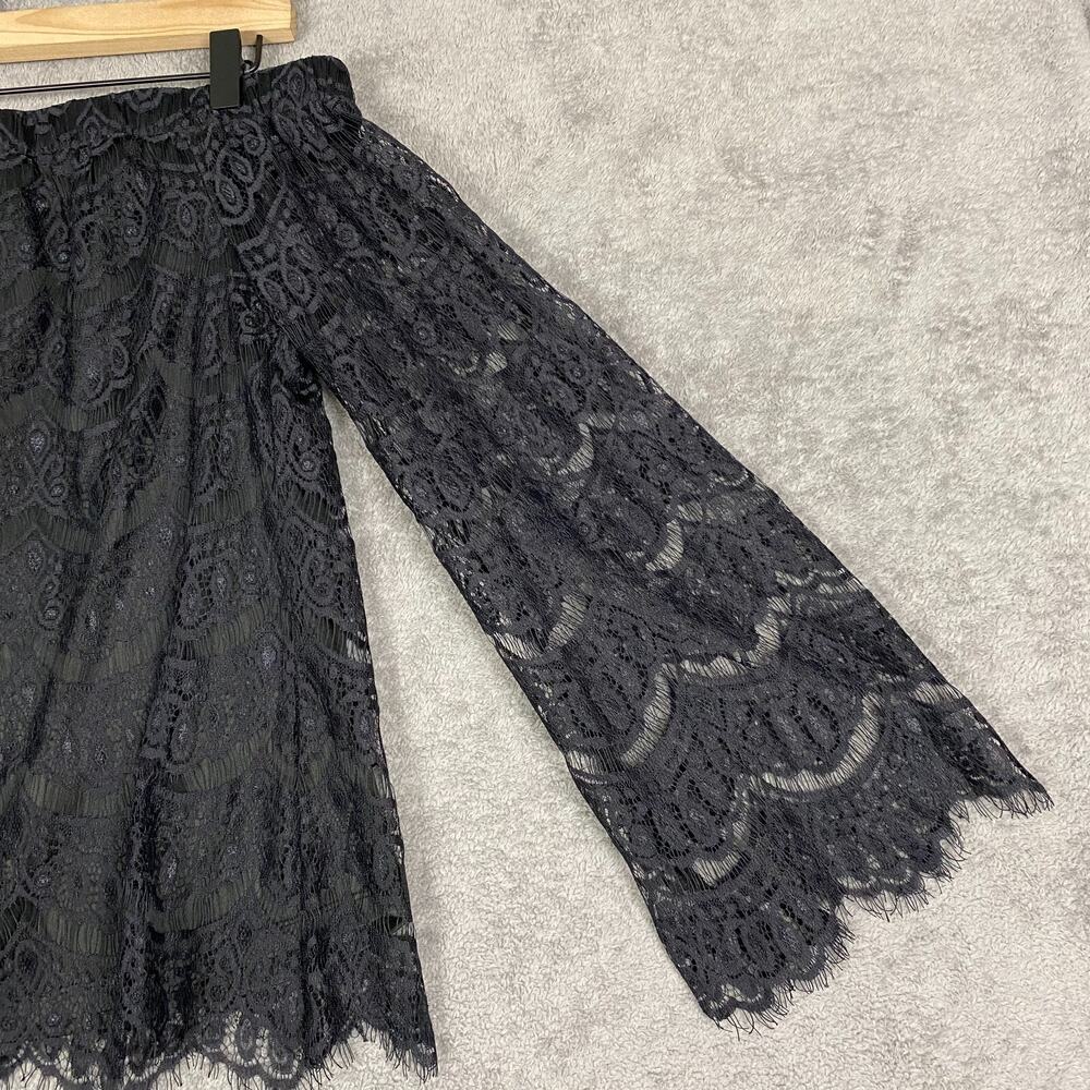 Love, fire Top Womens M Black Crochet Lace Scalloped Hem Off-The-Shoulder Blouse - Picture 4 of 16